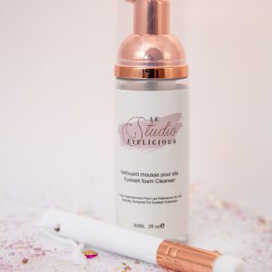 Lash shampoo